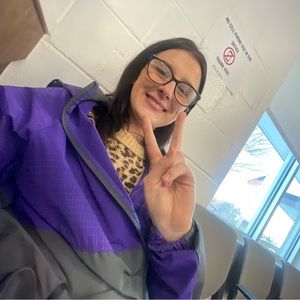 Meet your Posher, Karmah